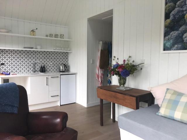 Hahei Kereru Cottage ภายนอก รูปภาพ